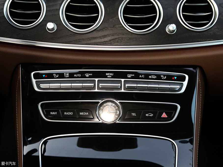 2017YE E 200L 4MATIC \