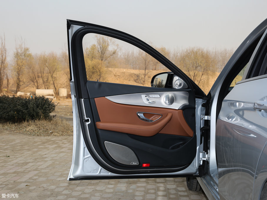 2017YE(j) E 300 \(yn)(dng)