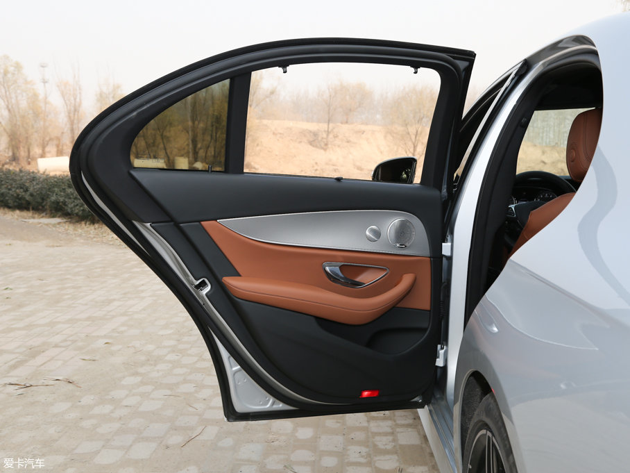 2017YE(j) E 300 \(yn)(dng)