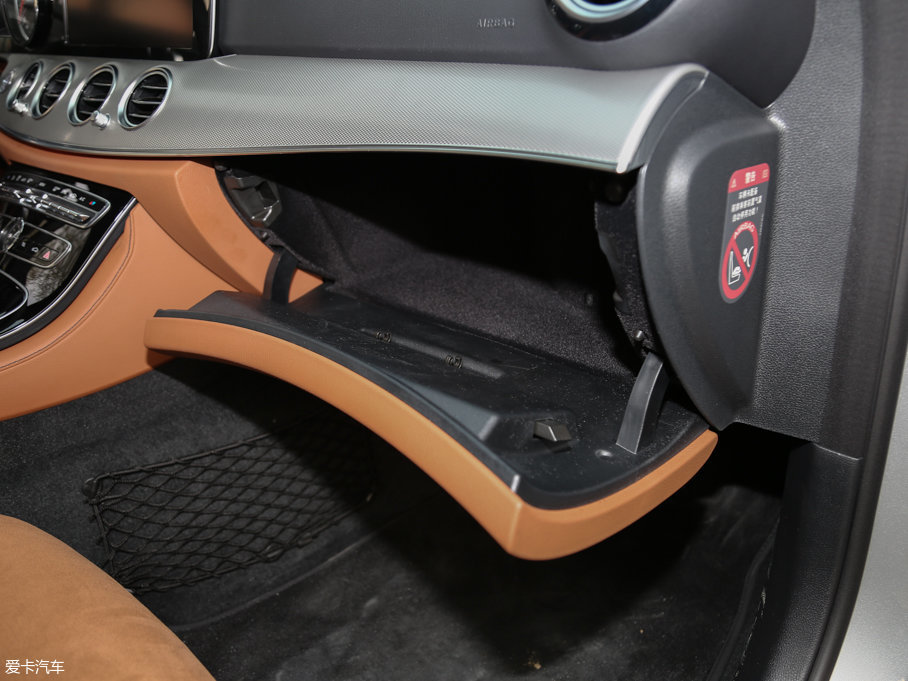 2017YE E 300 \(yn)Ӱ