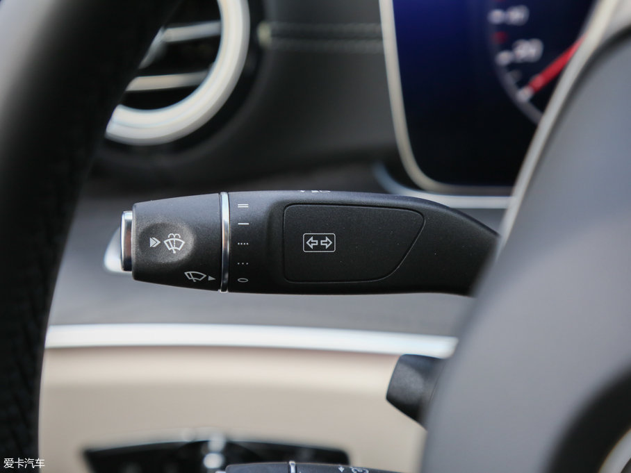 2017YE E 320L 4MATIC \