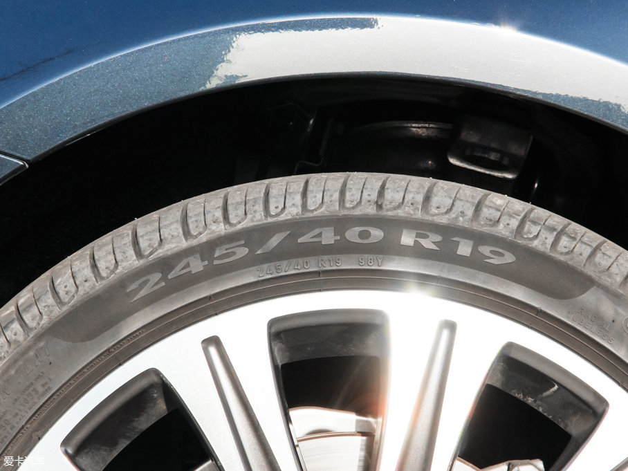 2017YE E 200L 4MATIC