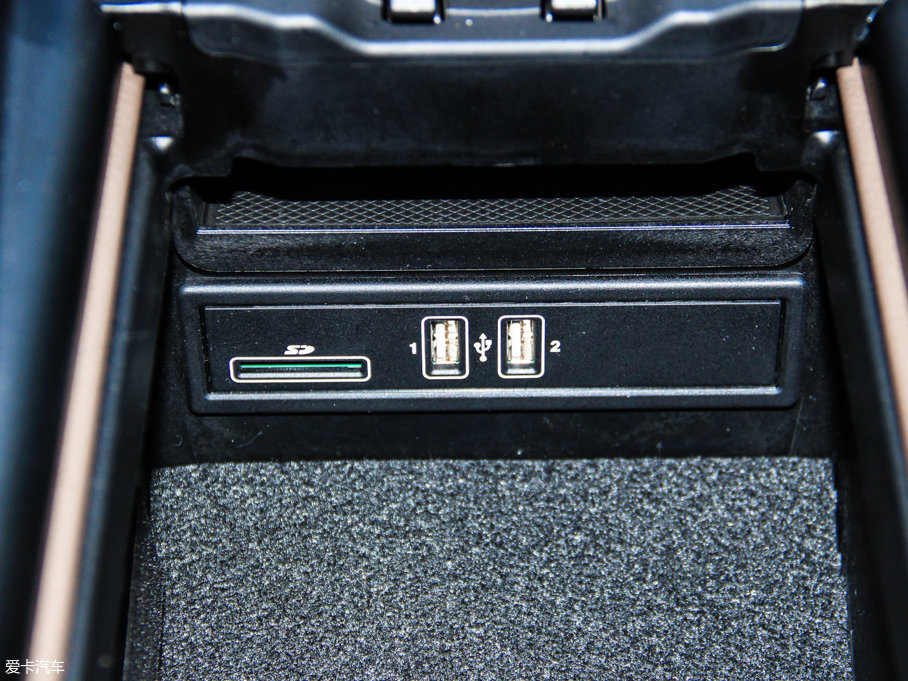 2017YE E 200L 4MATIC