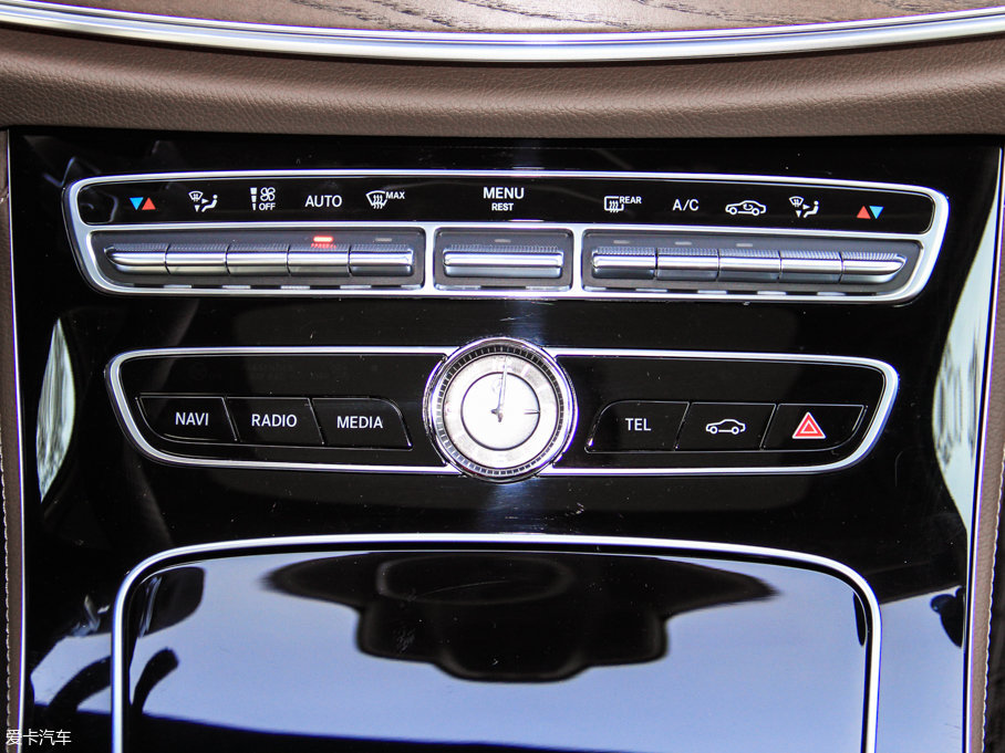 2017YE E 200L 4MATIC