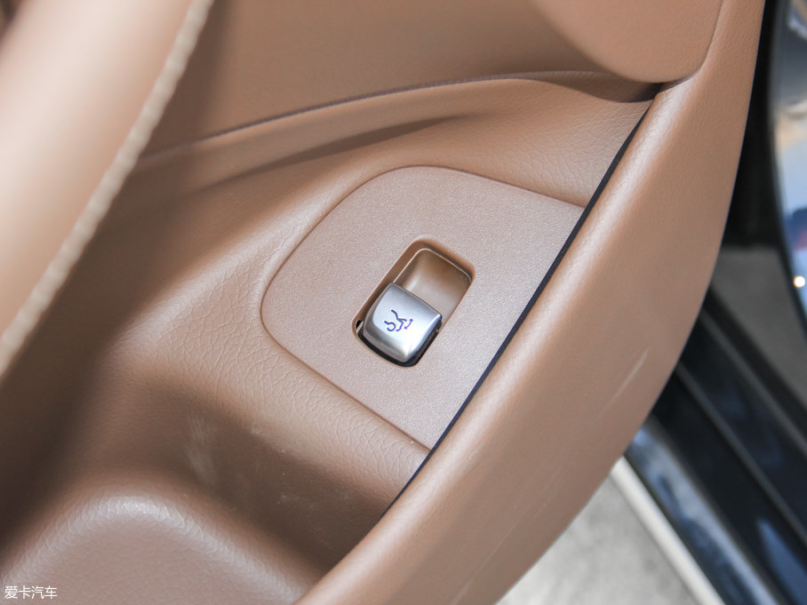 2017YE E 320L 4MATIC