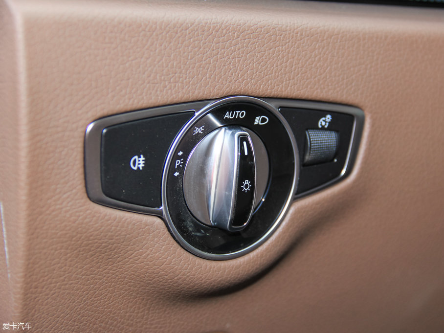 2017YE(j) E 320L 4MATIC