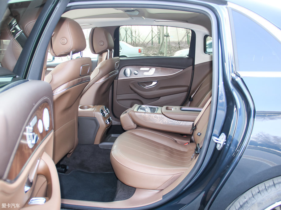 2017YE(j) E 320L 4MATIC