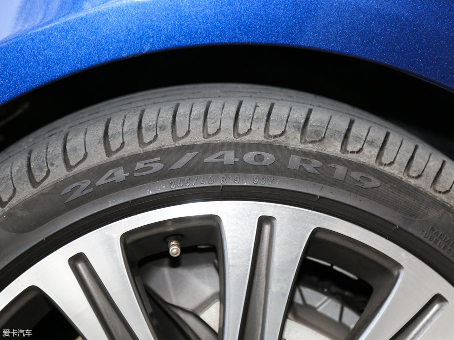 2017YE E 320L 4MATIC