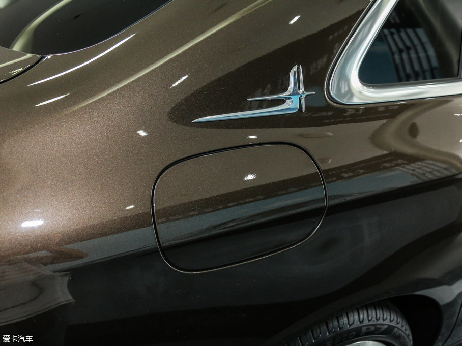 2017YE(j) E 300L \(yn)(dng)r(sh)