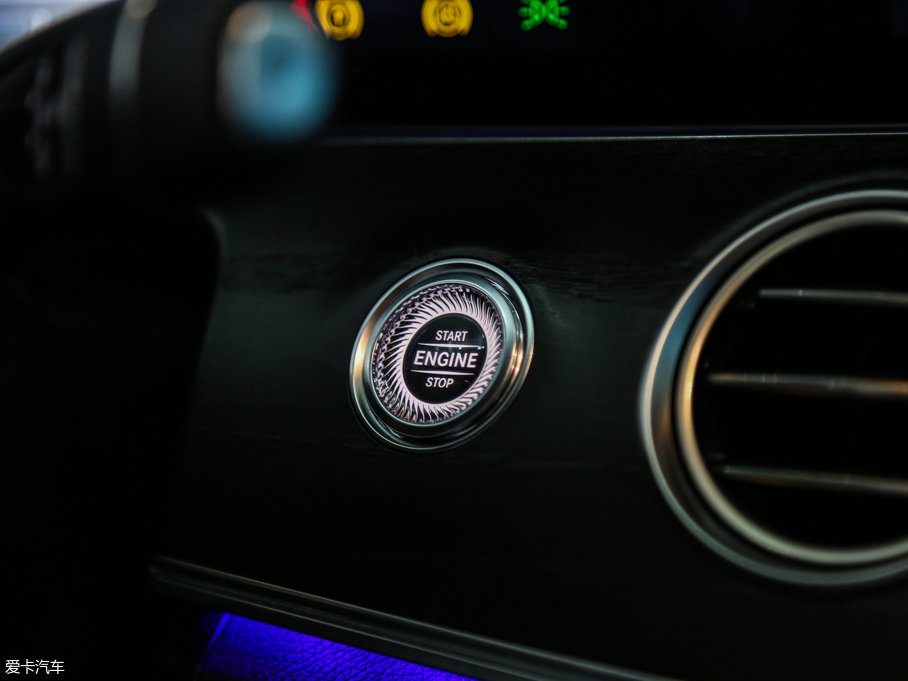 2017YE E 300L \ӕr