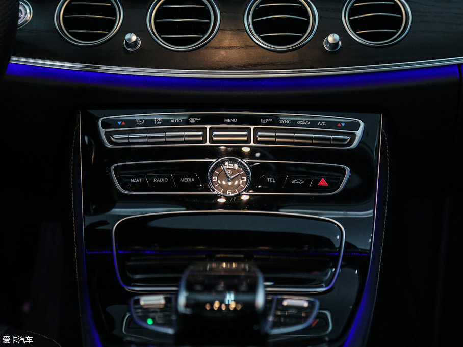 2017YE E 300L \ӕr