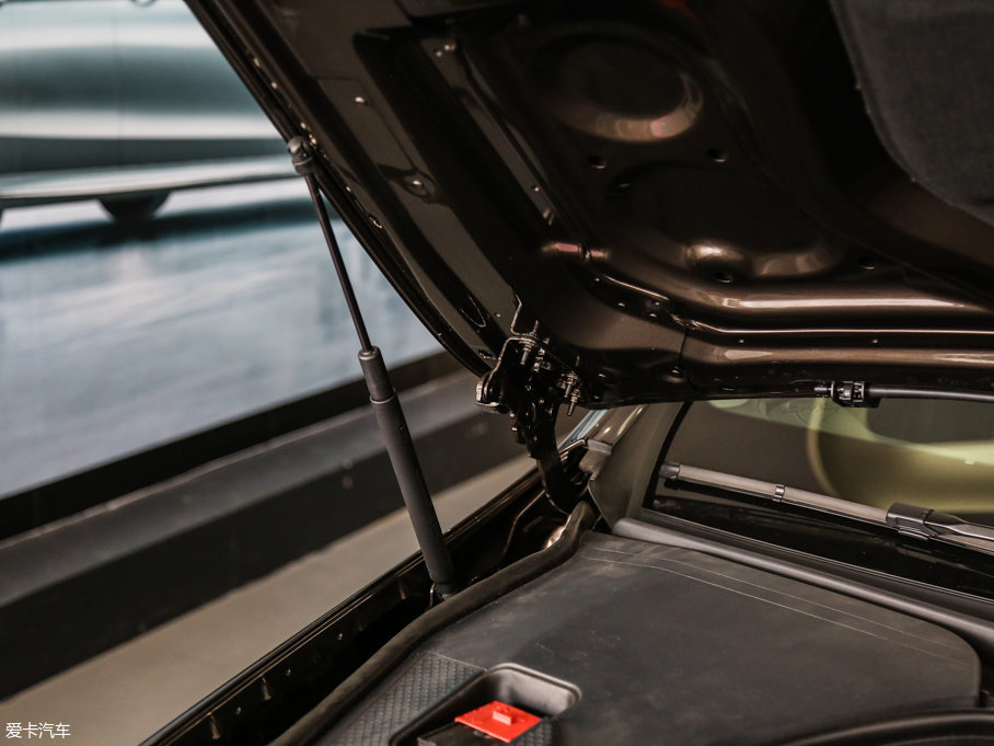 2017YE E 300L \(yn)ӕr(sh)