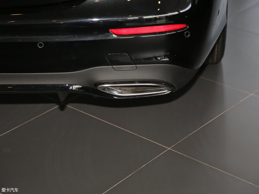 2017YE Ŀ E 300 \