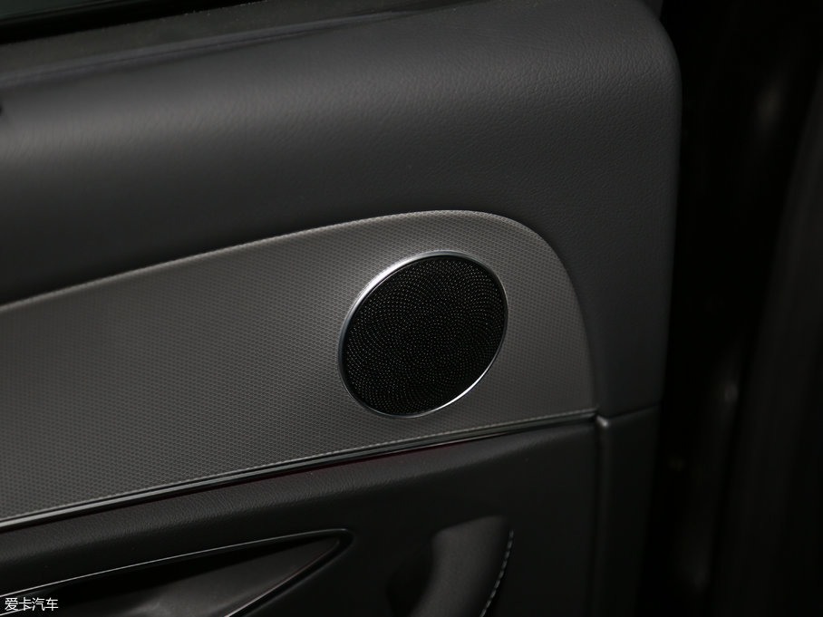 2017YE Ŀ E 300 \