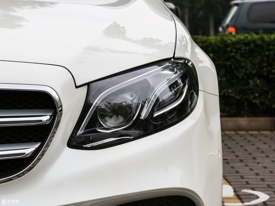 2017YE E 320L 4MATIC \