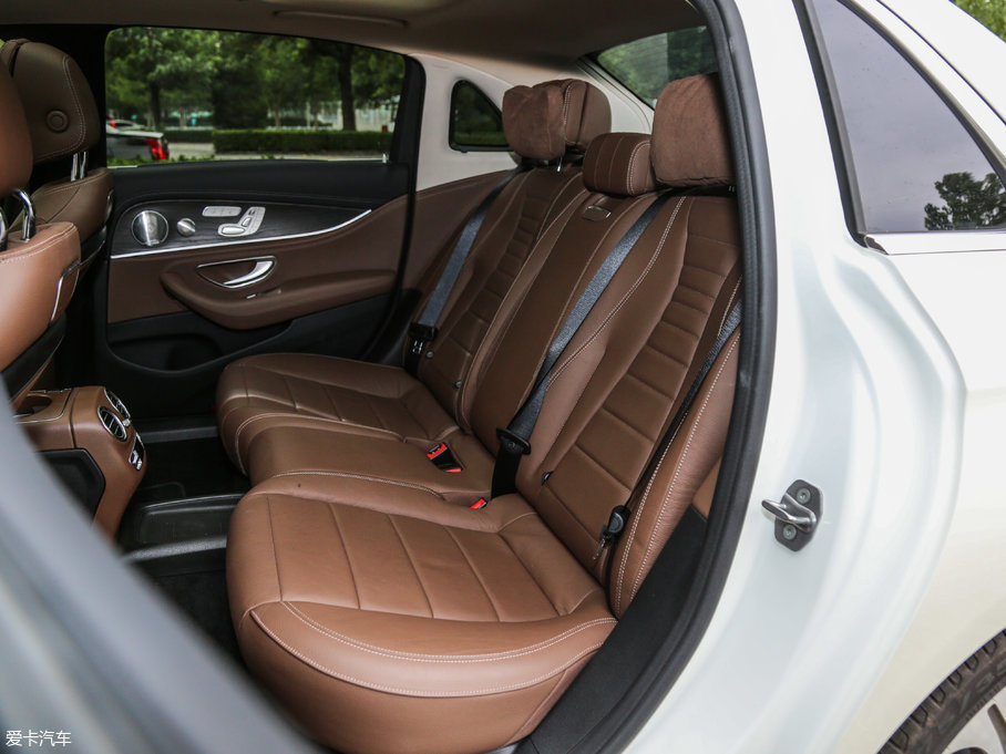 2017YE E 320L 4MATIC \