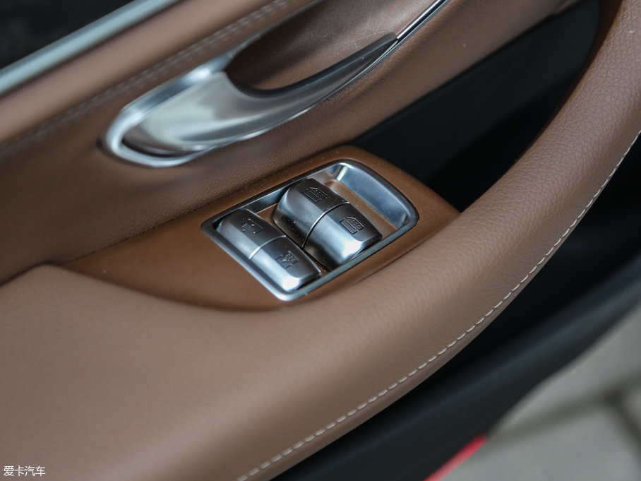 2017YE E 320L 4MATIC \