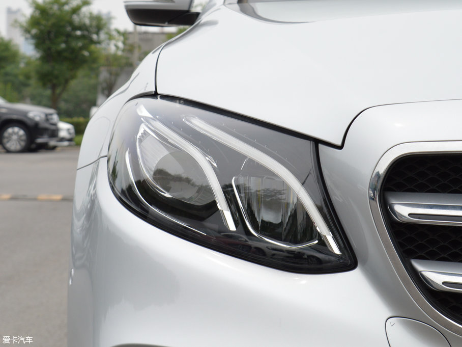 2017YE E 200L 4MATIC \