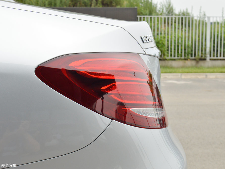 2017YE E 200L 4MATIC \