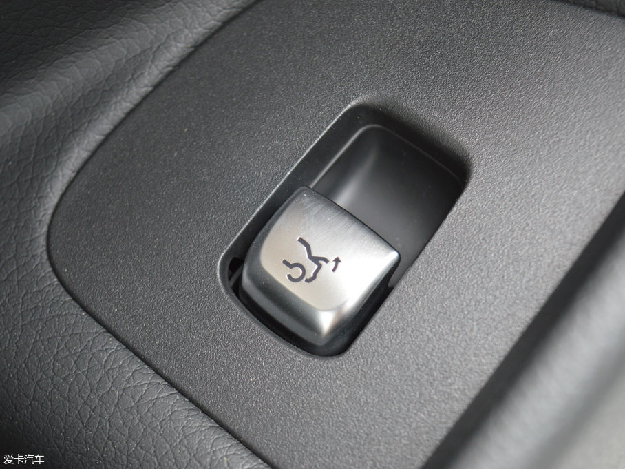 2017YE E 200L 4MATIC \