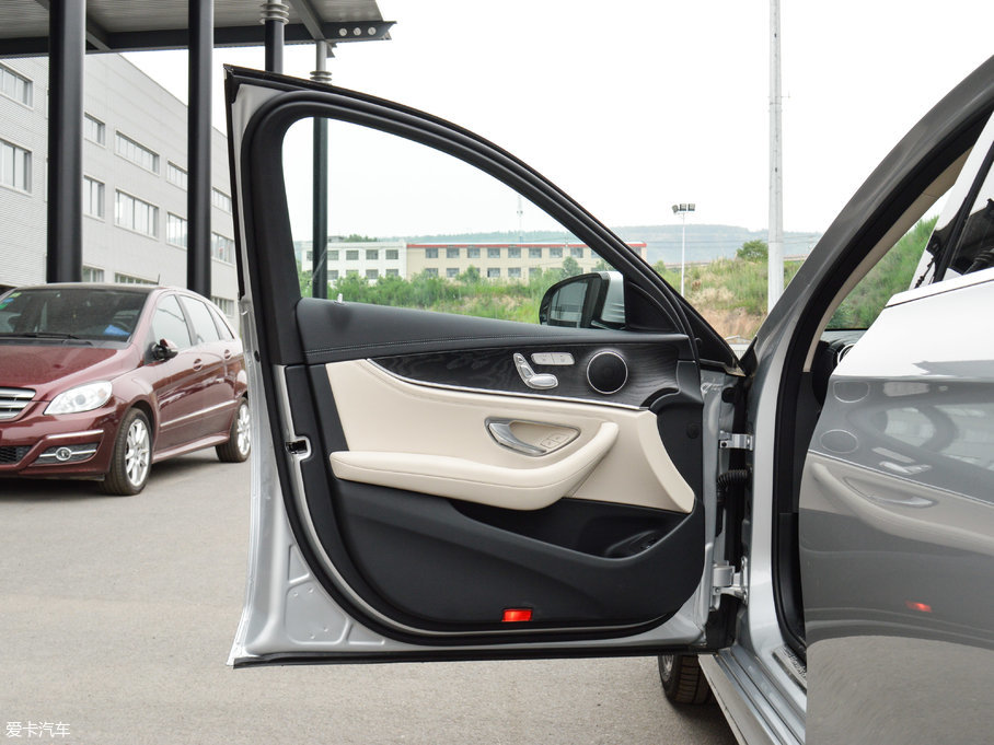 2017YE E 200L 4MATIC \