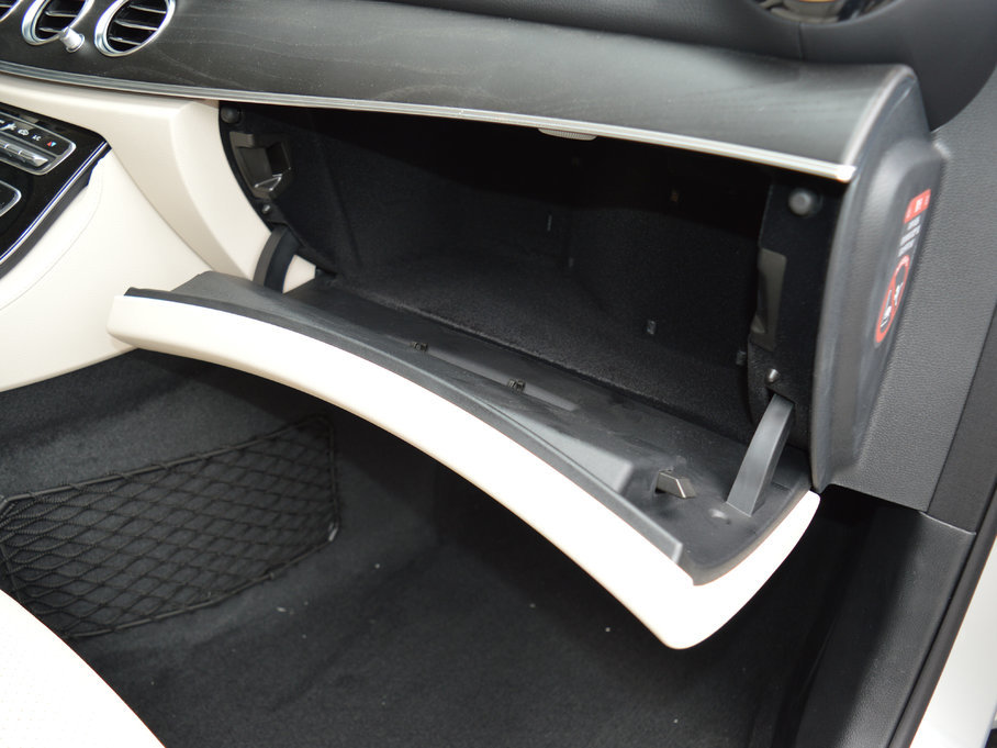 2017YE E 200L 4MATIC \