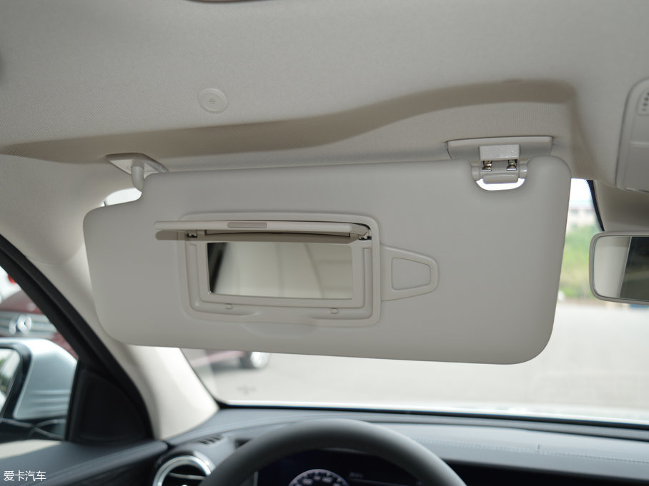 2017YE E 200L 4MATIC \