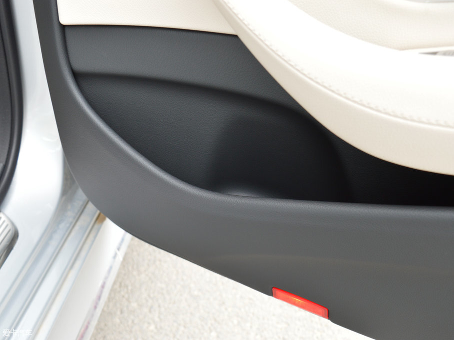 2017YE E 200L 4MATIC \