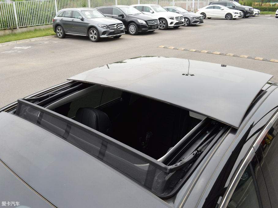 2017YE E 320L 4MATIC \