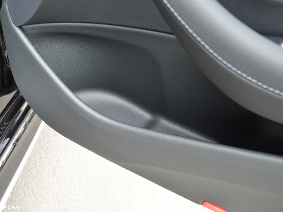 2017YE E 320L 4MATIC \