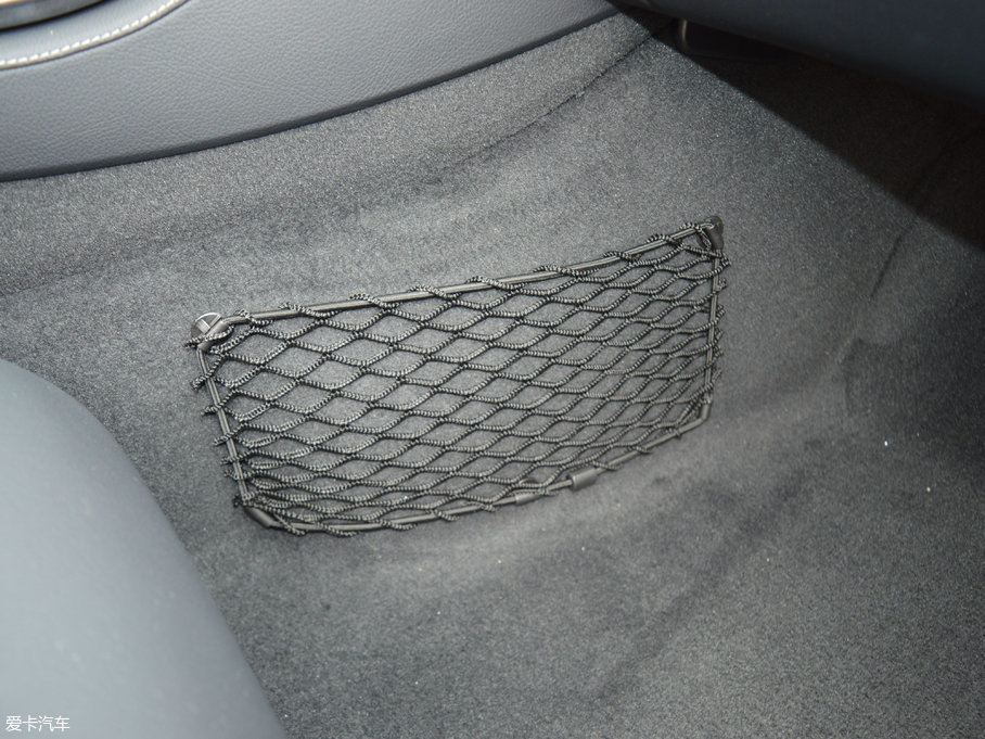 2017YE E 320L 4MATIC \