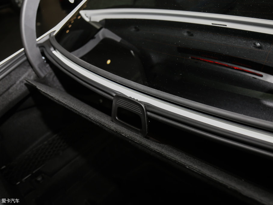 2017YE(j) E 300L A