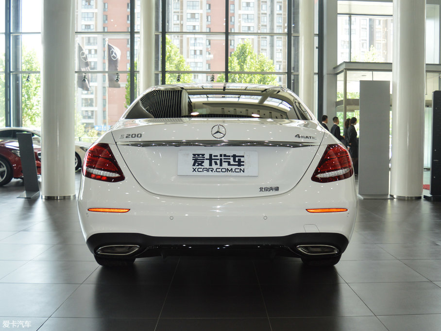 2017YE Ŀ E 200 4MATIC \