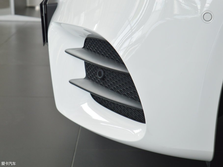 2017YE Ŀ E 200 4MATIC \