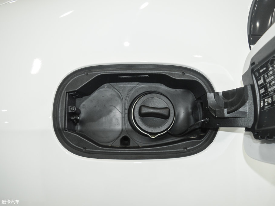 2017YE Ŀ E 200 4MATIC \