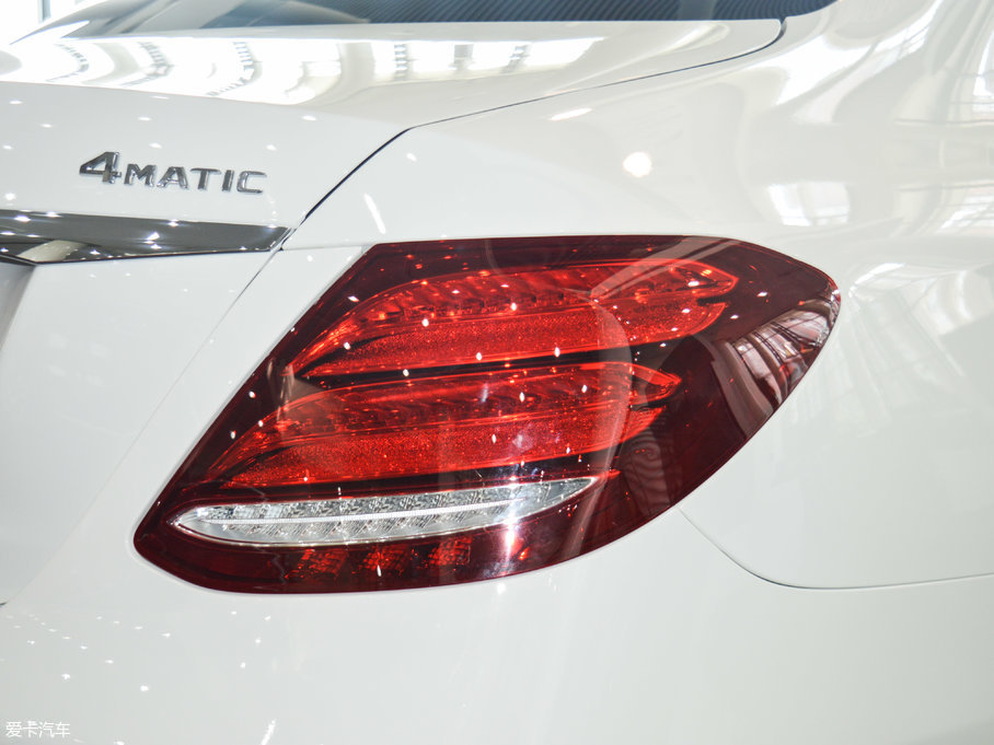 2017YE Ŀ E 200 4MATIC \