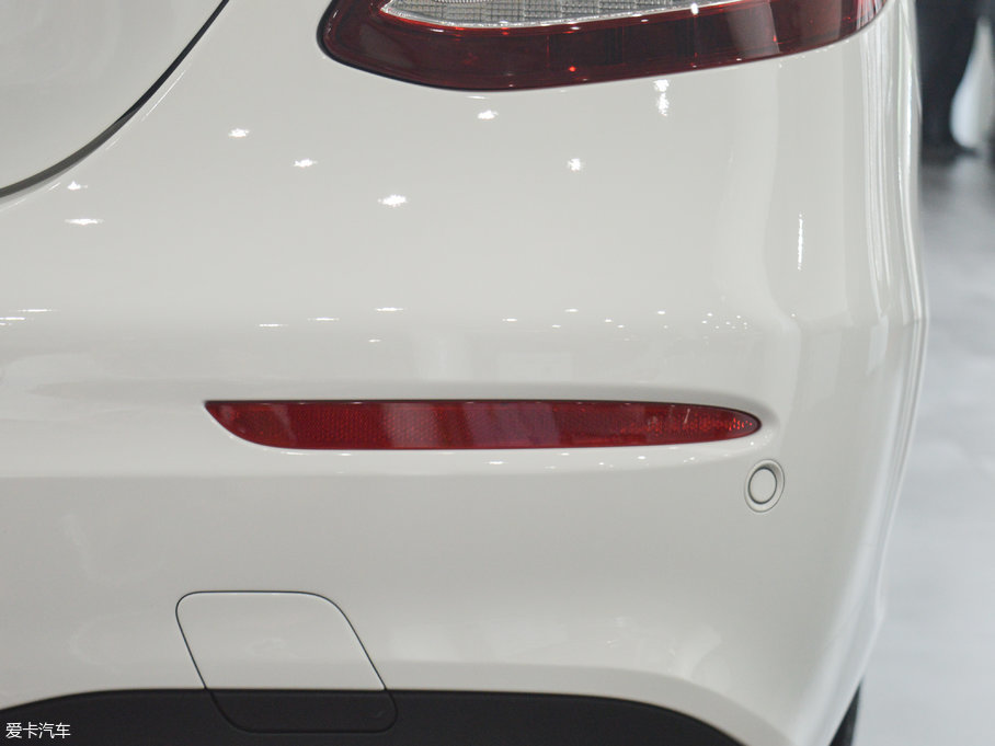 2017YE Ŀ E 200 4MATIC \