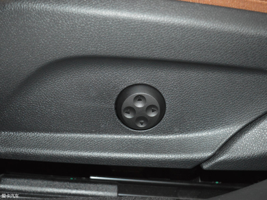 2017YE Ŀ E 200 4MATIC \