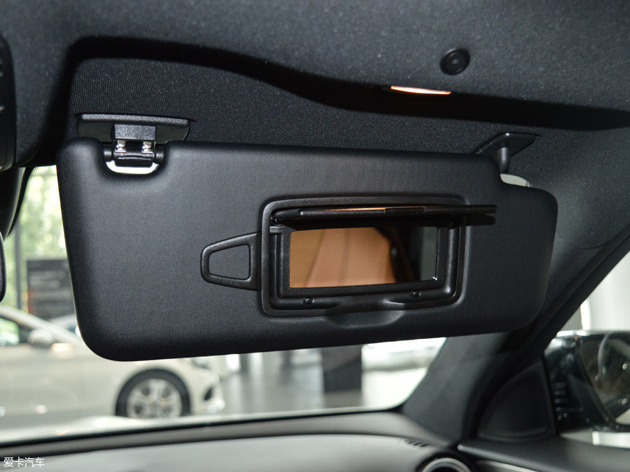 2017YE Ŀ E 200 4MATIC \