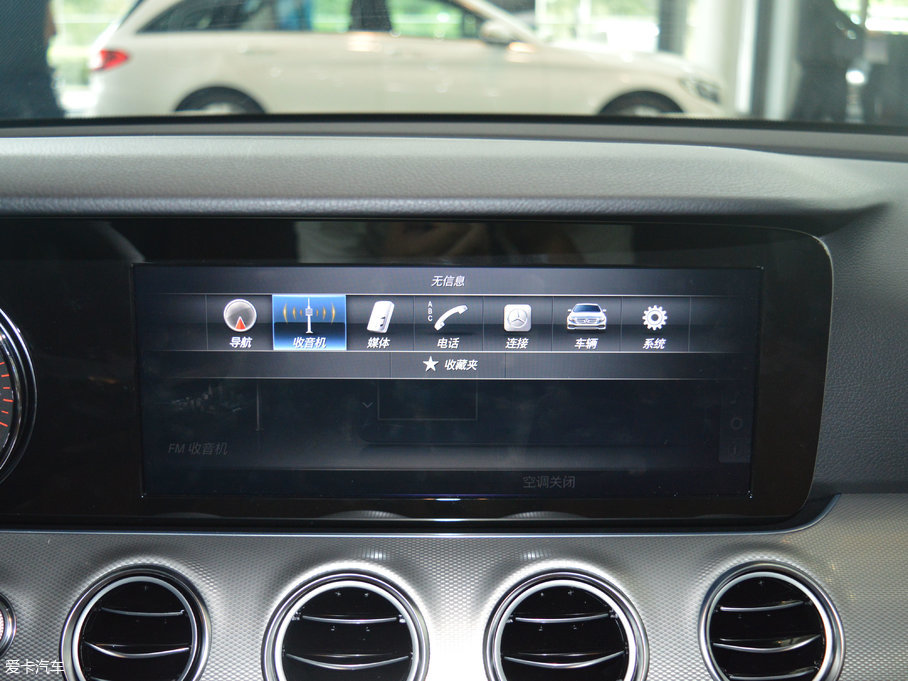 2017YE Ŀ E 200 4MATIC \