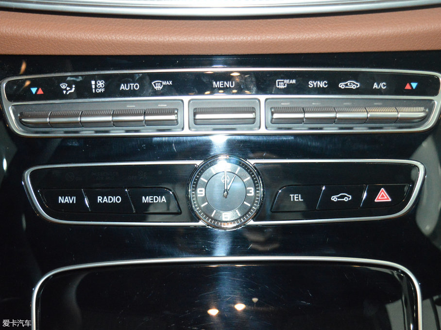 2017YE Ŀ E 200 4MATIC \