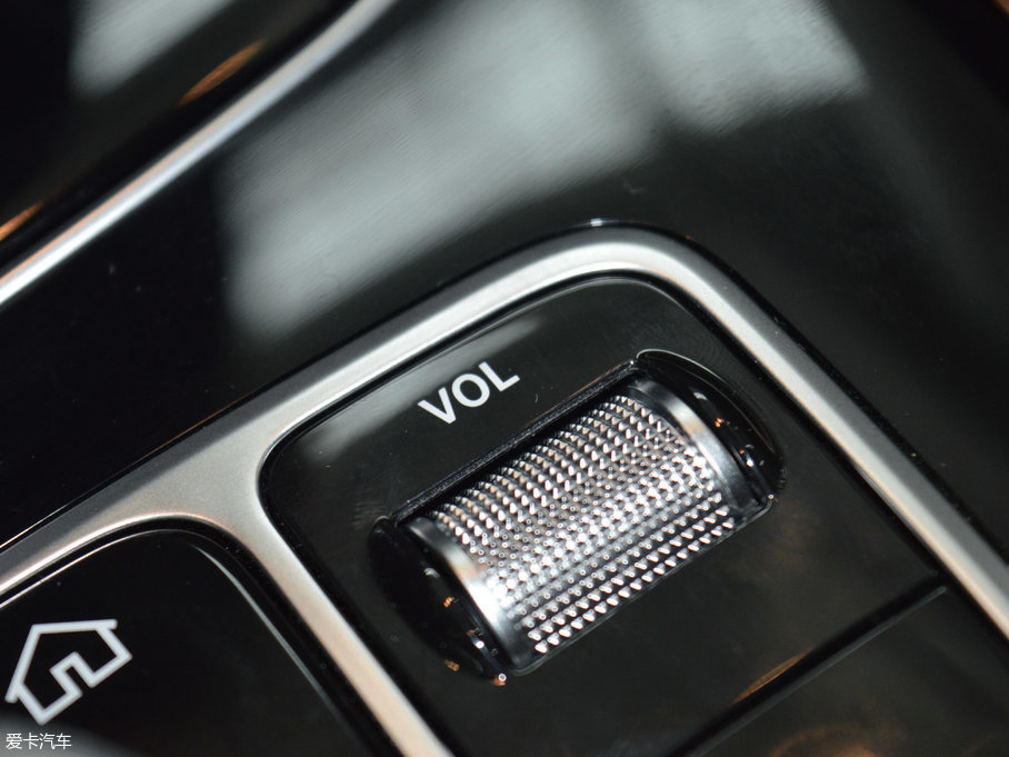 2017YE Ŀ E 200 4MATIC \