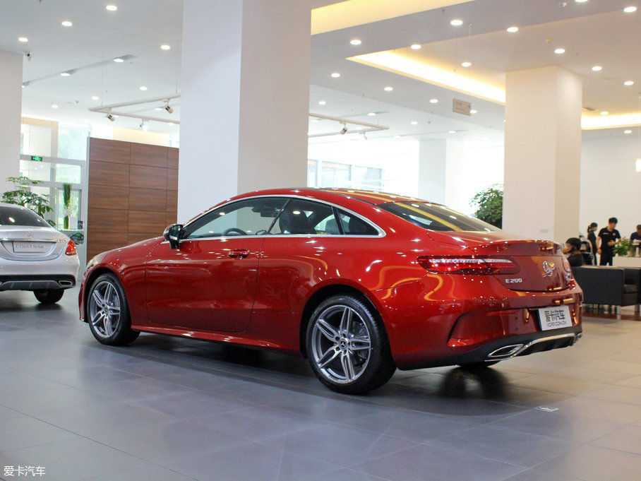 2017YE E 200L 4MATIC