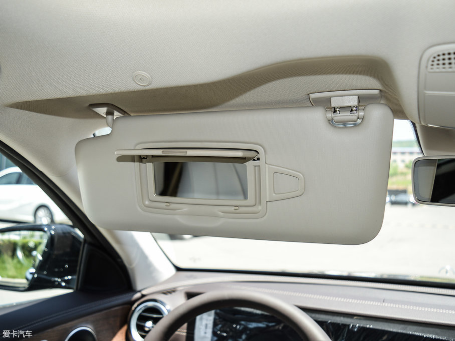 2017YE(j) E 320L 4MATIC