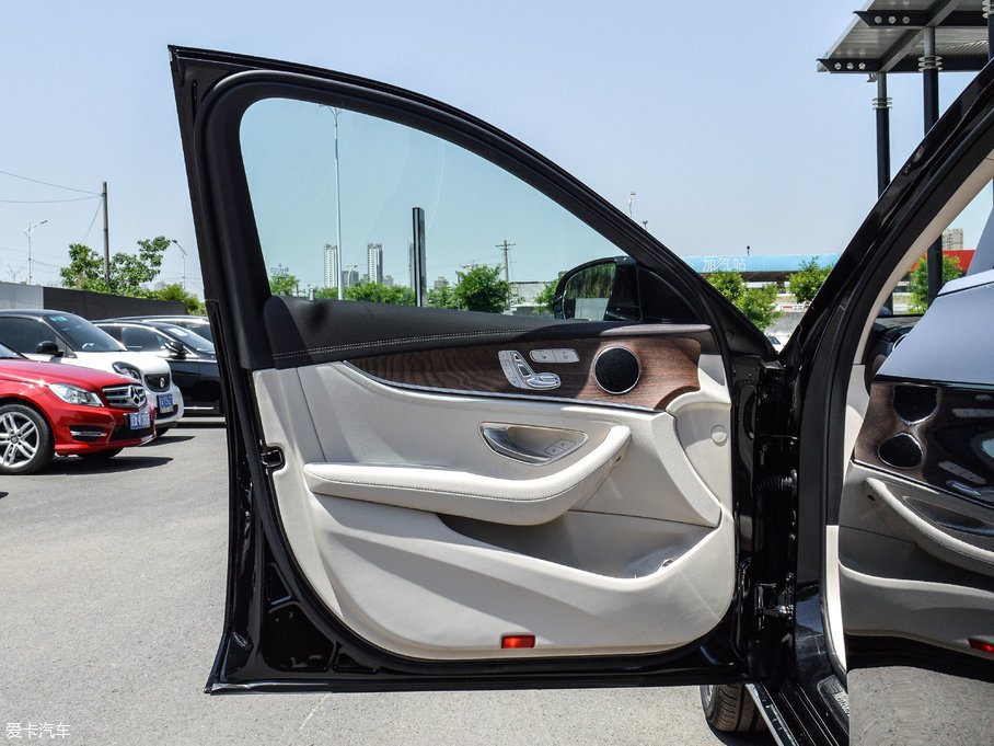 2017YE E 320L 4MATIC