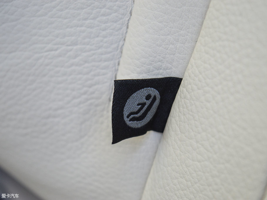 2017YE(j) E 320L 4MATIC