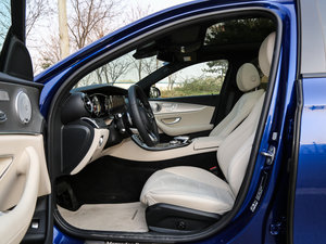 2017E 200 4MATIC \Ӱ ǰſg