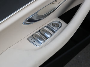 2017E 200 4MATIC \Ӱ {܇ƅ^	