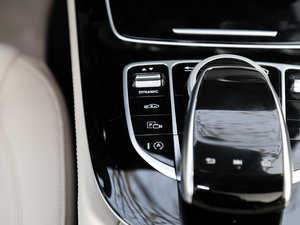 2017E 200 4MATIC \(yn)Ӱ п؅^(q)