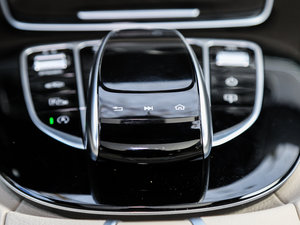 2017E 200 4MATIC \(yn)Ӱ п؅^(q)